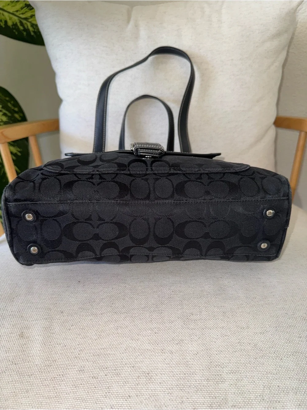 Vintage Coach Soho Signature Jacquard Black Shoulder Canvas Leather Shoulder Bag